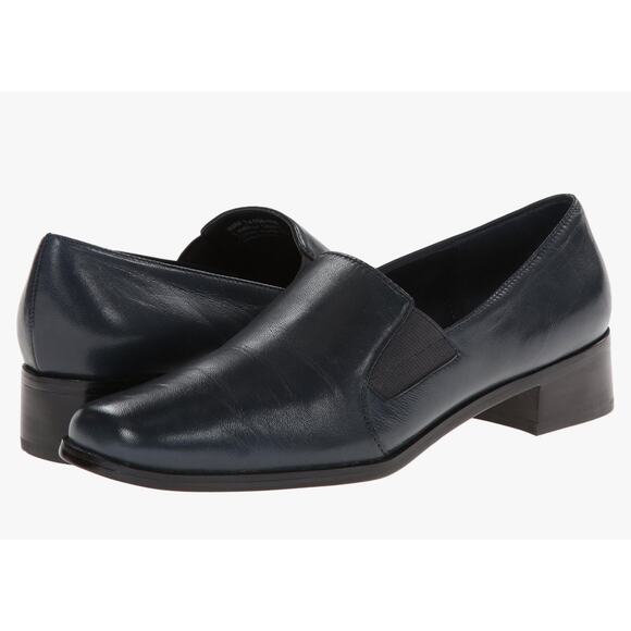 Trotters Women's Ash Loafer – Navy Kid Leather, Size 6.5 W, Comfortable - Picture 3 of 6